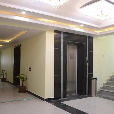 Hotel Puja Residency Varanasi Exterior foto