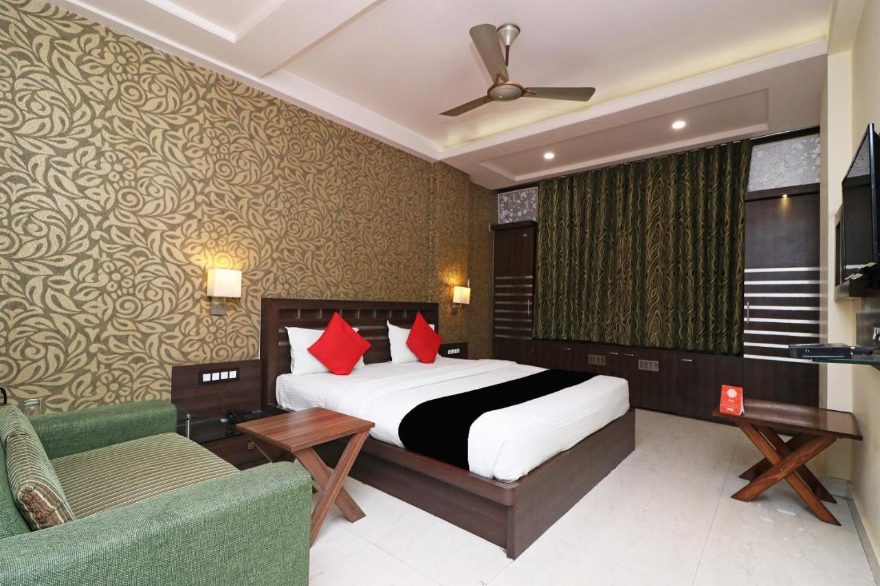 Hotel Puja Residency Varanasi Zimmer foto